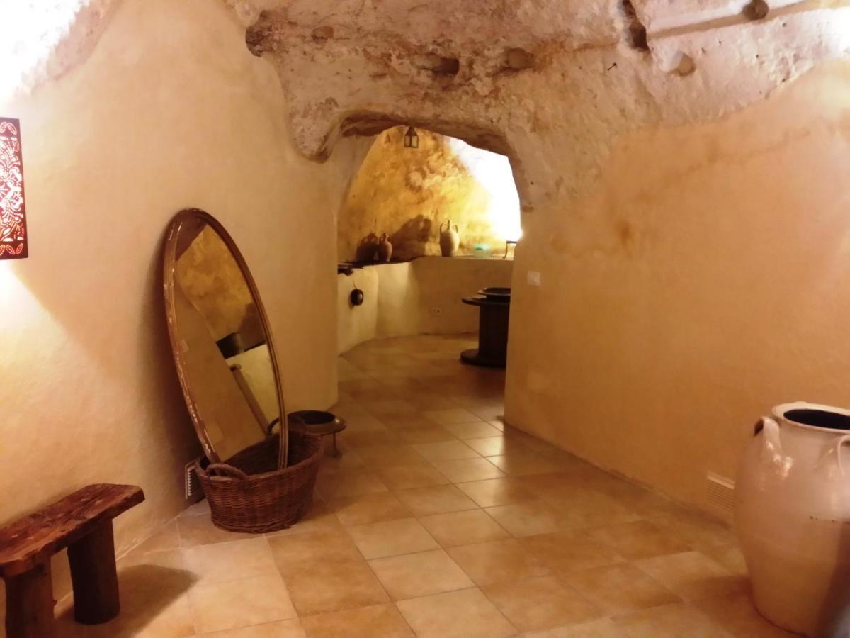 Matera In Medio Villa Eksteriør billede