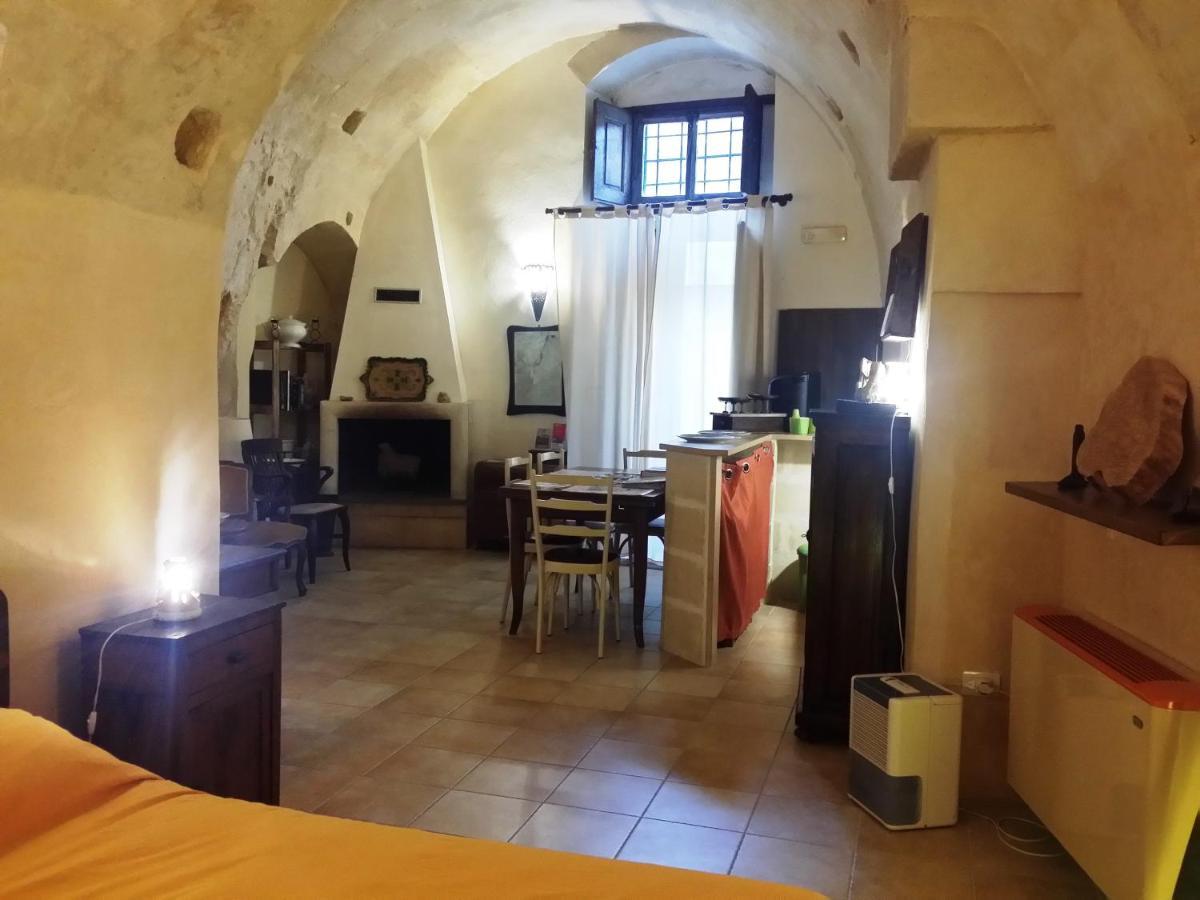 Matera In Medio Villa Eksteriør billede