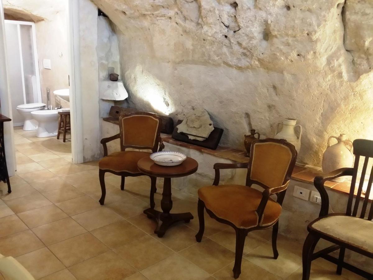 Matera In Medio Villa Eksteriør billede