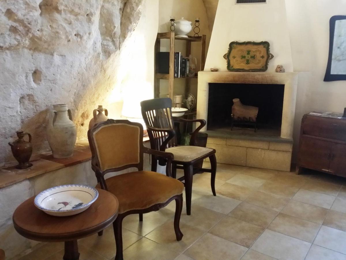 Matera In Medio Villa Eksteriør billede